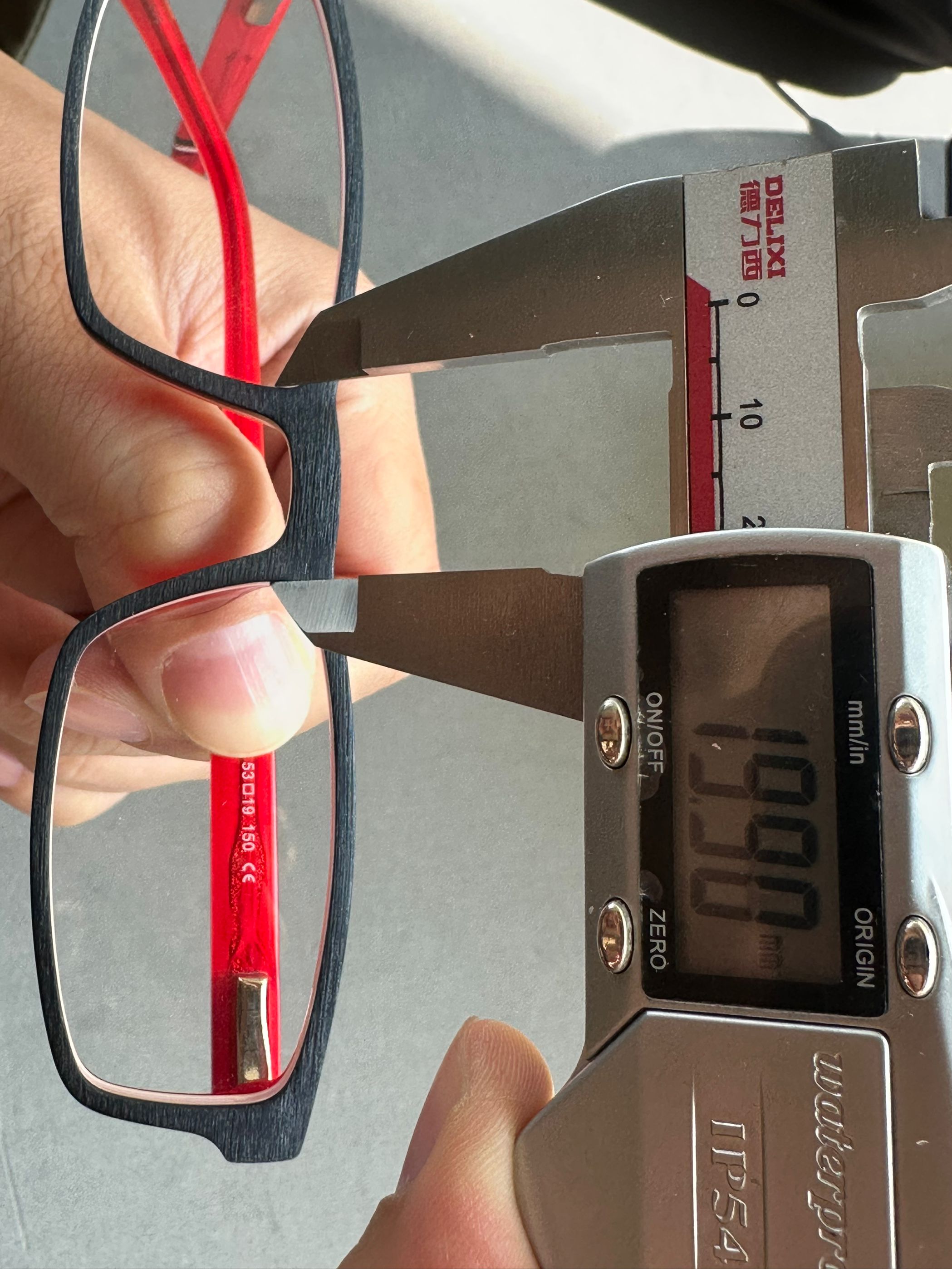 eyewear nose bridge measure